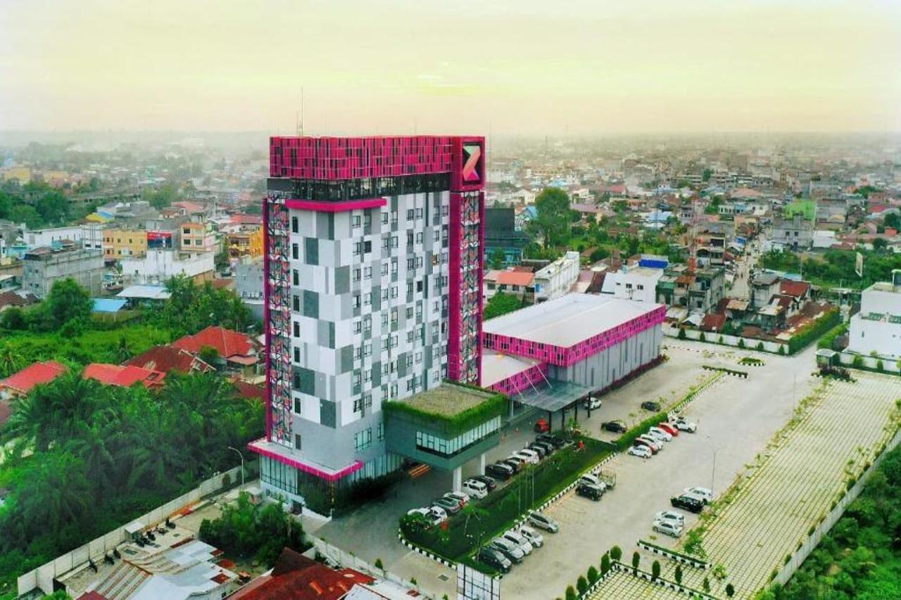 The Zuri Dumai Hotell Exteriör bild